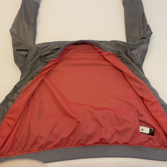 The North Face light jacket - Picture 11 of 11